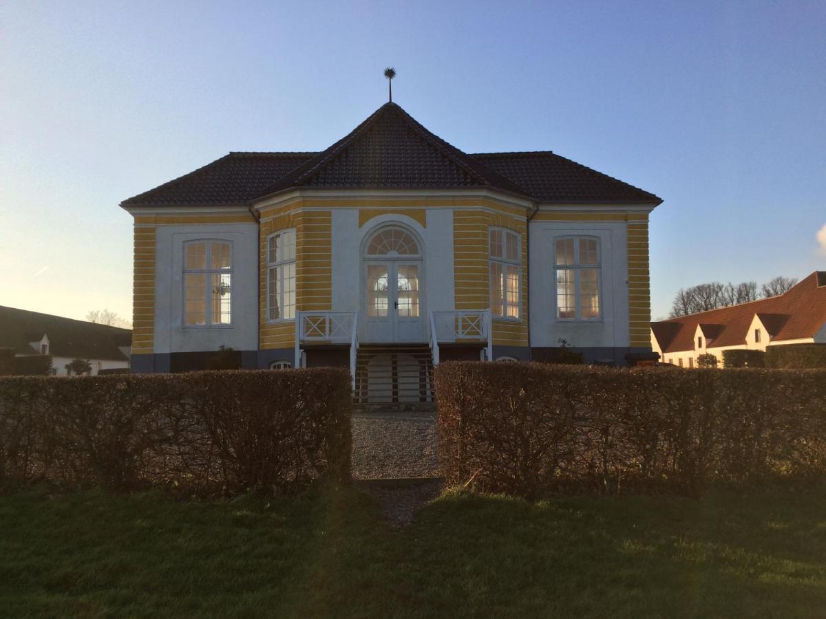 Troense Bed And Breakfast By The Sea Svendborg Exterior photo